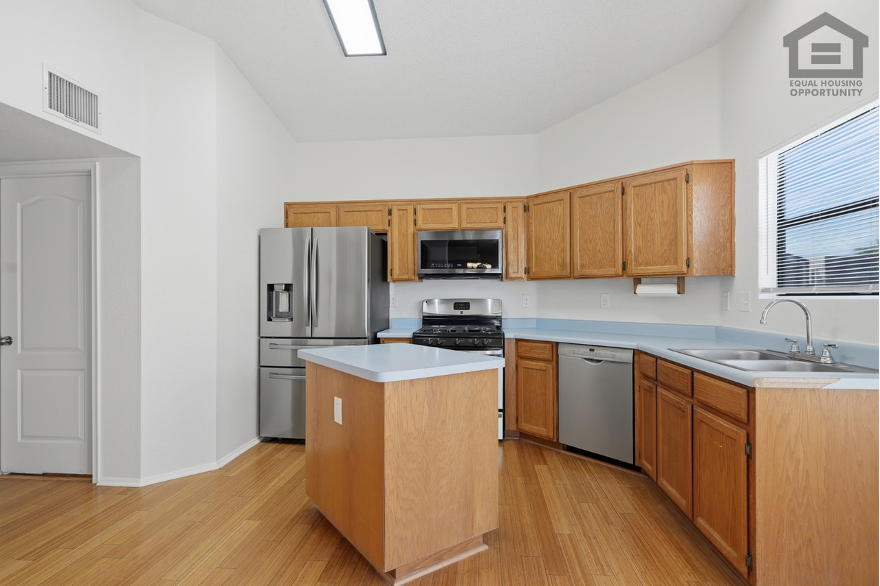 5175 Calle Cumbre - Photo 7 of 22