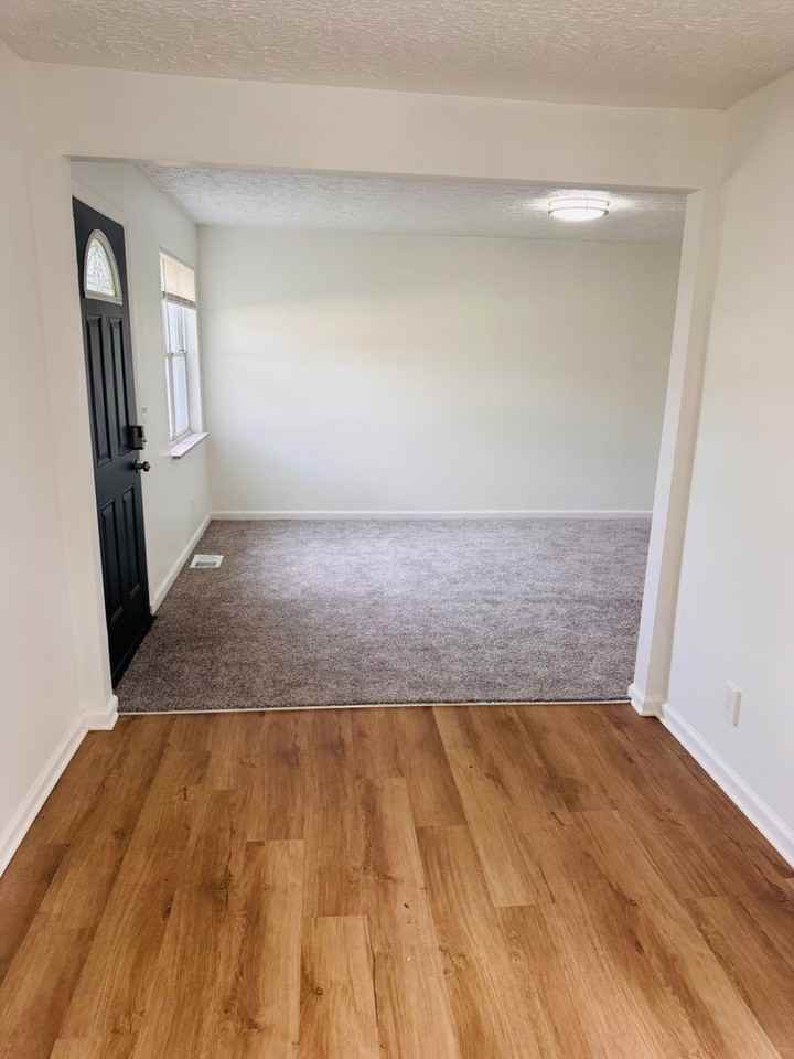 3269 Warfield Ave - Photo 5 of 12