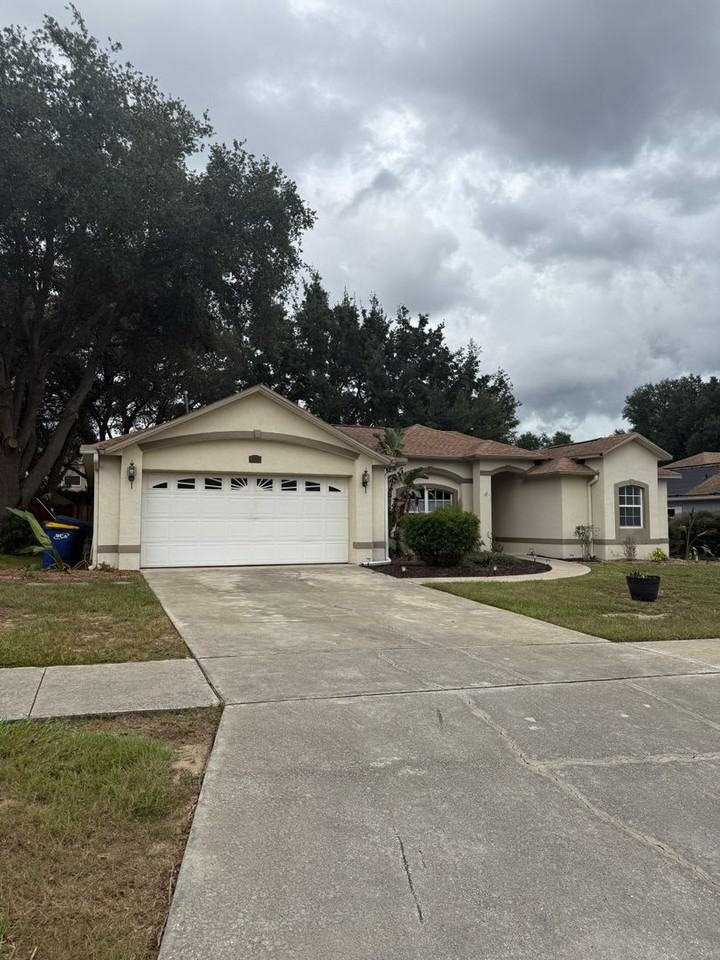 660 Park Valley Cir - Photo 2 of 46