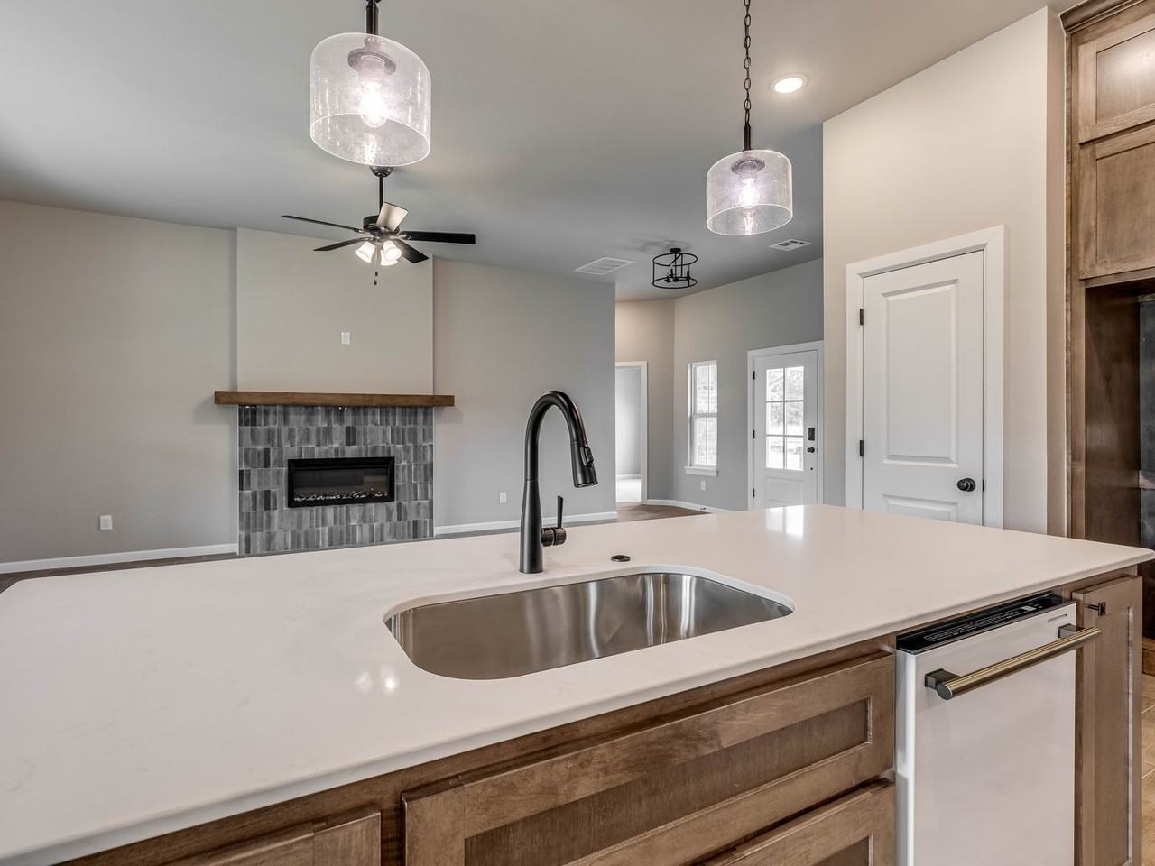 1102 Wisteria Way - Photo 4 of 33