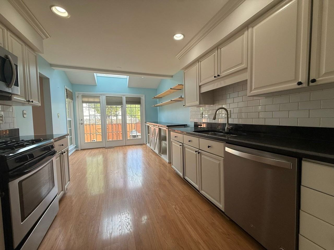 6269 Walkers Croft Way - Photo 4 of 11