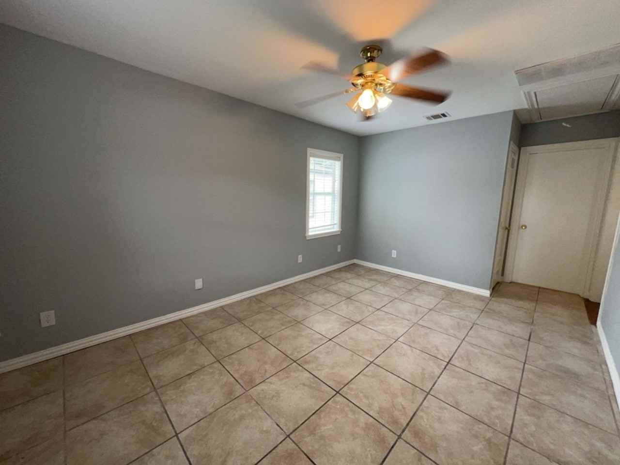 405 Johnson St - Photo 2 of 14