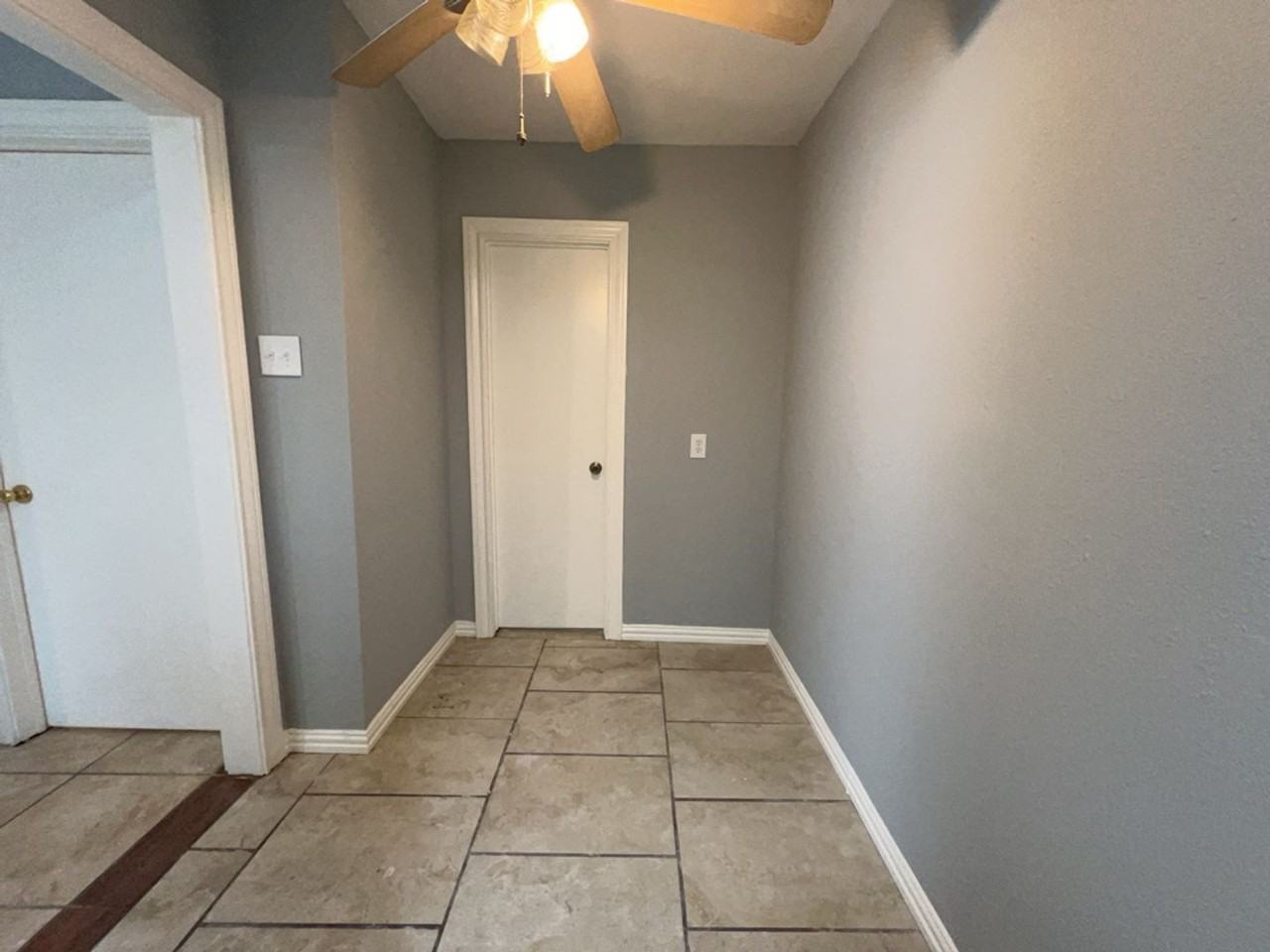 405 Johnson St - Photo 4 of 14