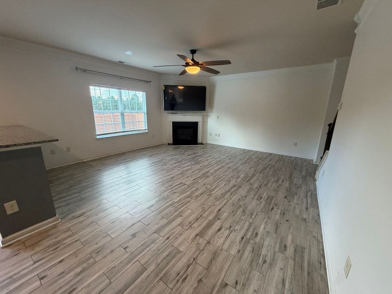 1162 Creek Top Rd - Photo 2 of 29