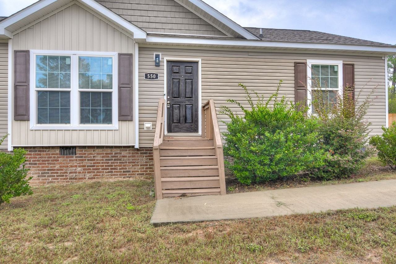 550 Taylor Pond Rd - Photo 4 of 27