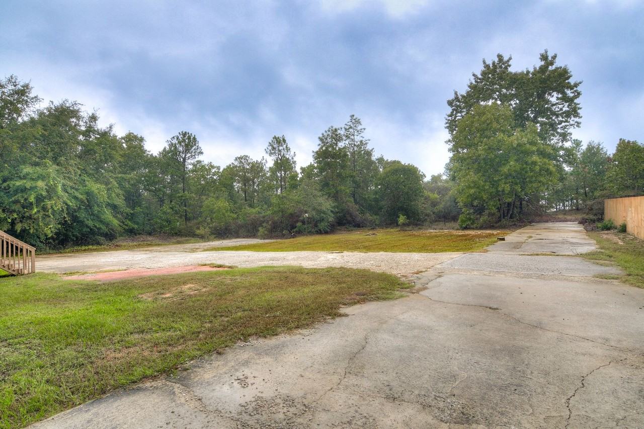 550 Taylor Pond Rd - Photo 5 of 27