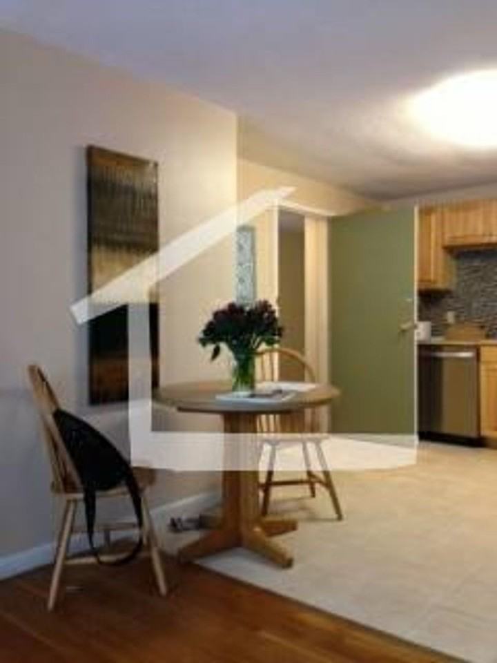 207 Kent St - Photo 3 of 7