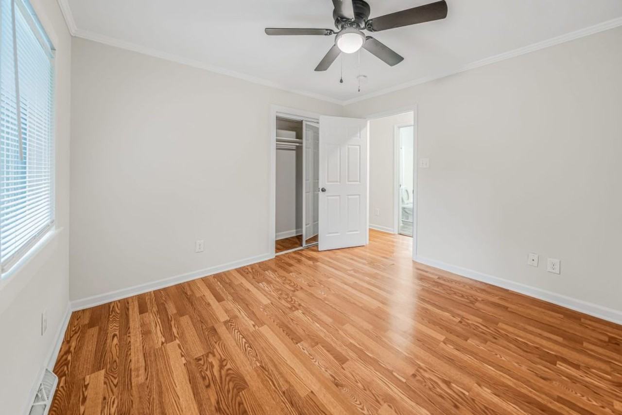 221 Howell St #200A - Photo 4 of 9