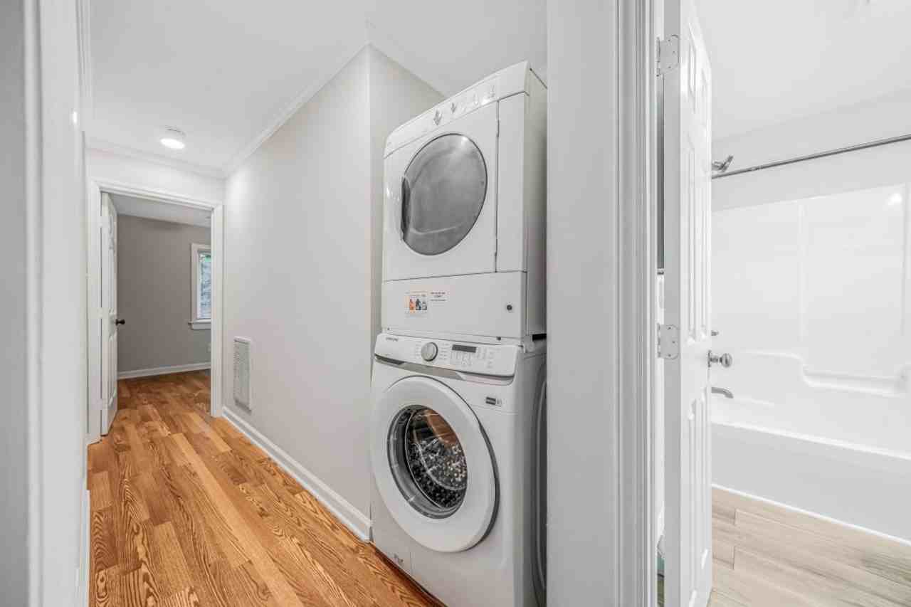 221 Howell St #200A - Photo 6 of 9