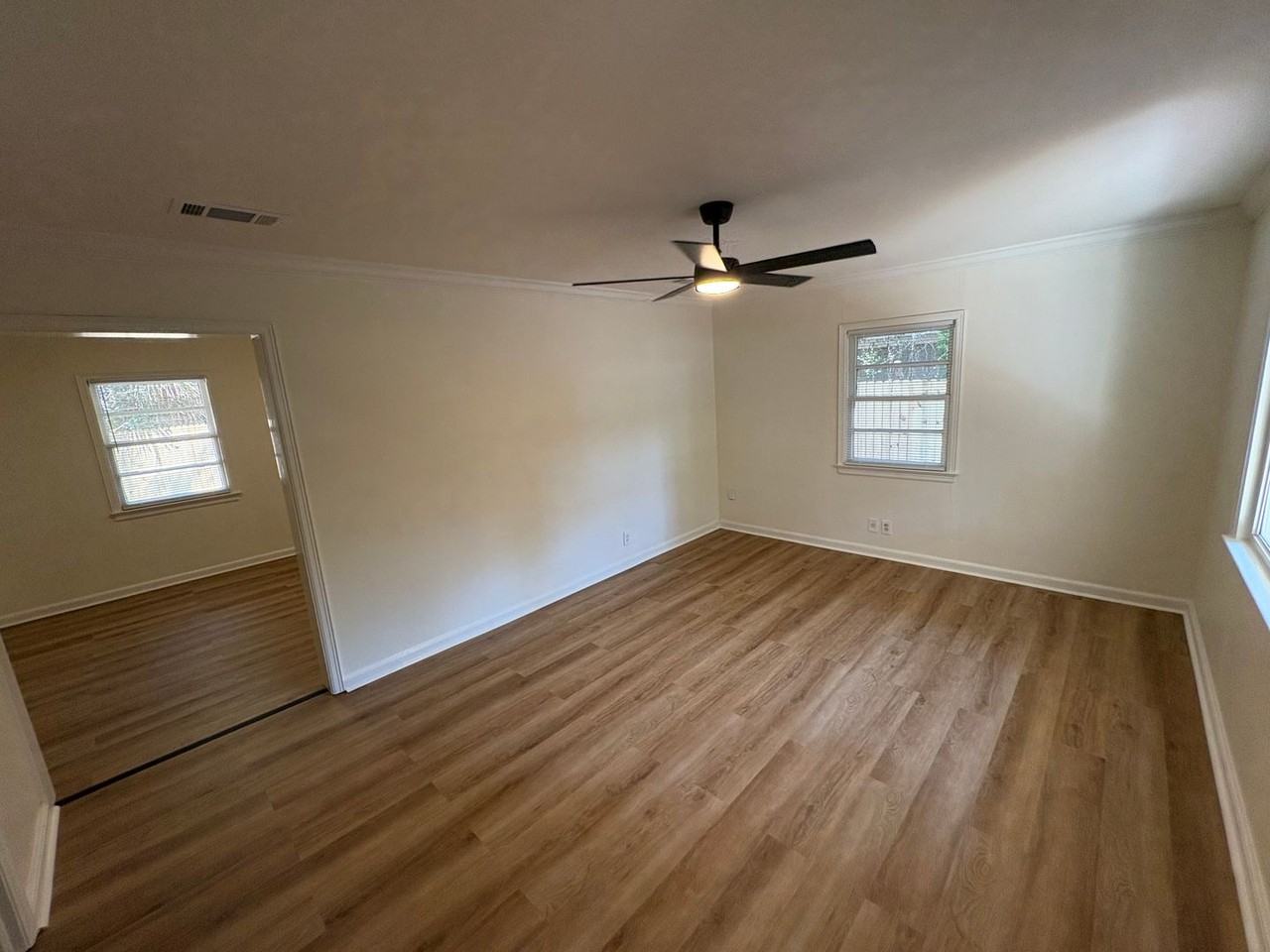 915 W Tift Ave - Photo 7 of 9