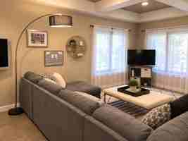 featured image of 32 N Lucas St