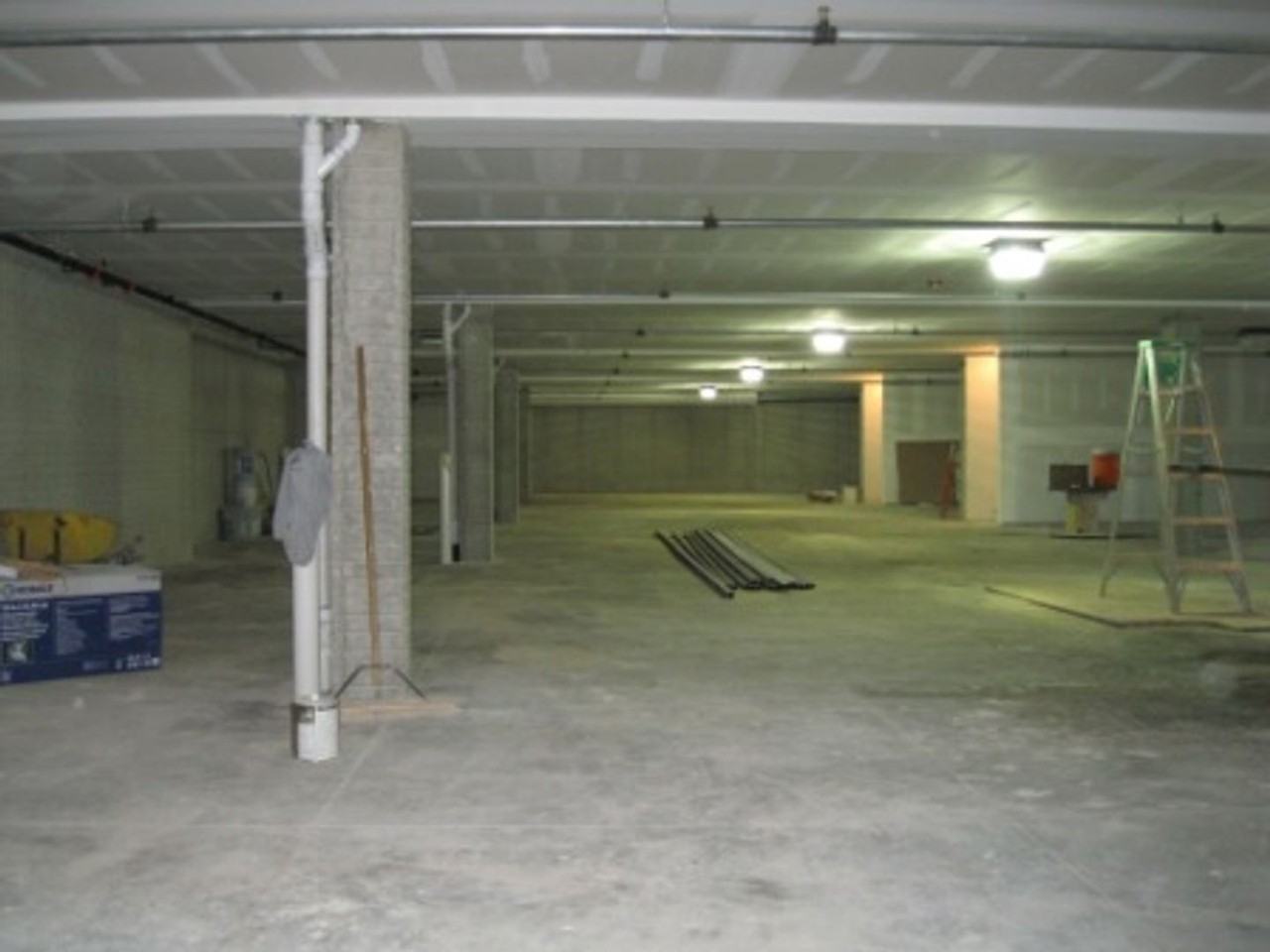 32 N Lucas St - Photo 5 of 8