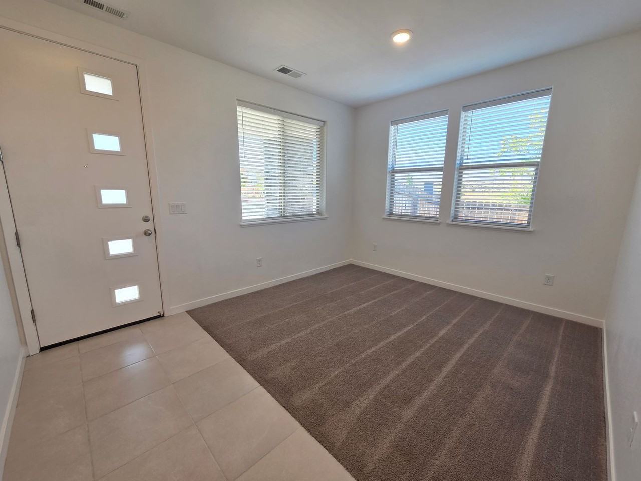 7220 Discovery Ln - Photo 4 of 37