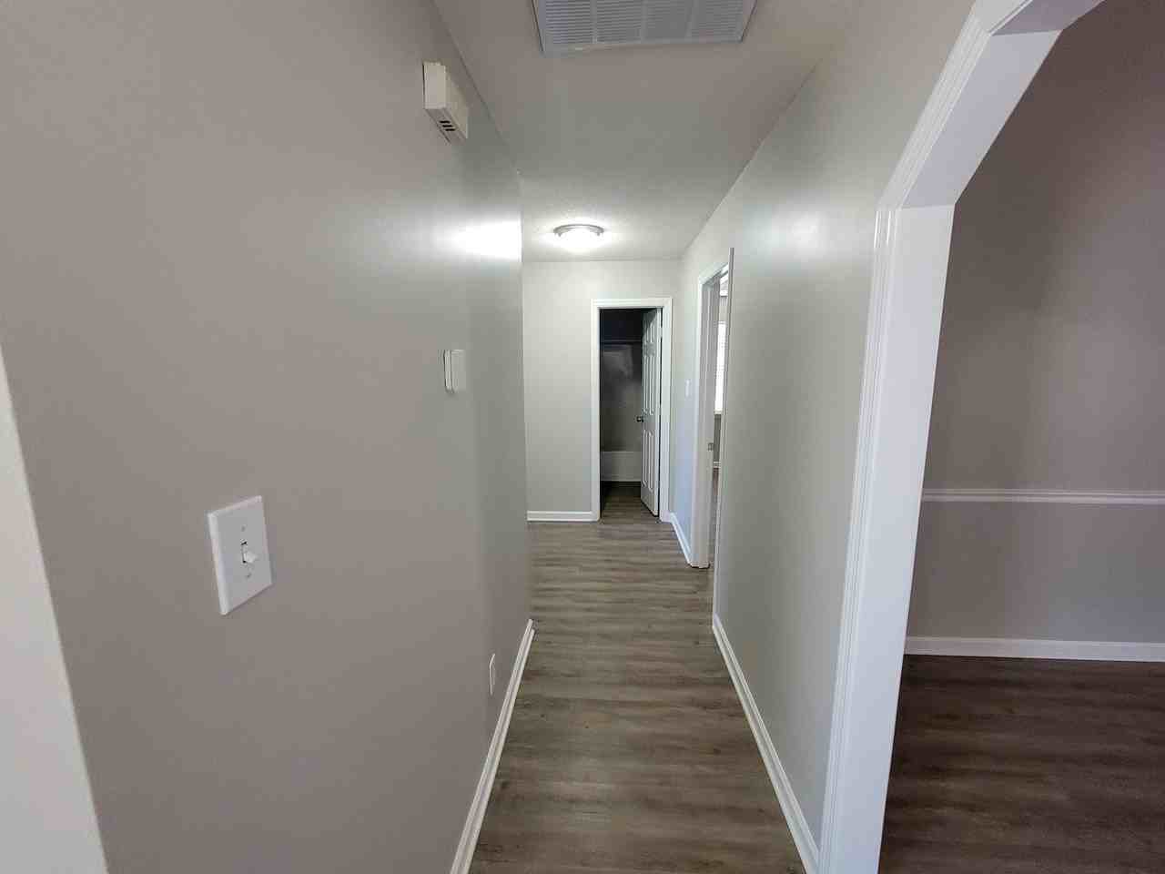 1016 Durban Dr - Photo 3 of 18