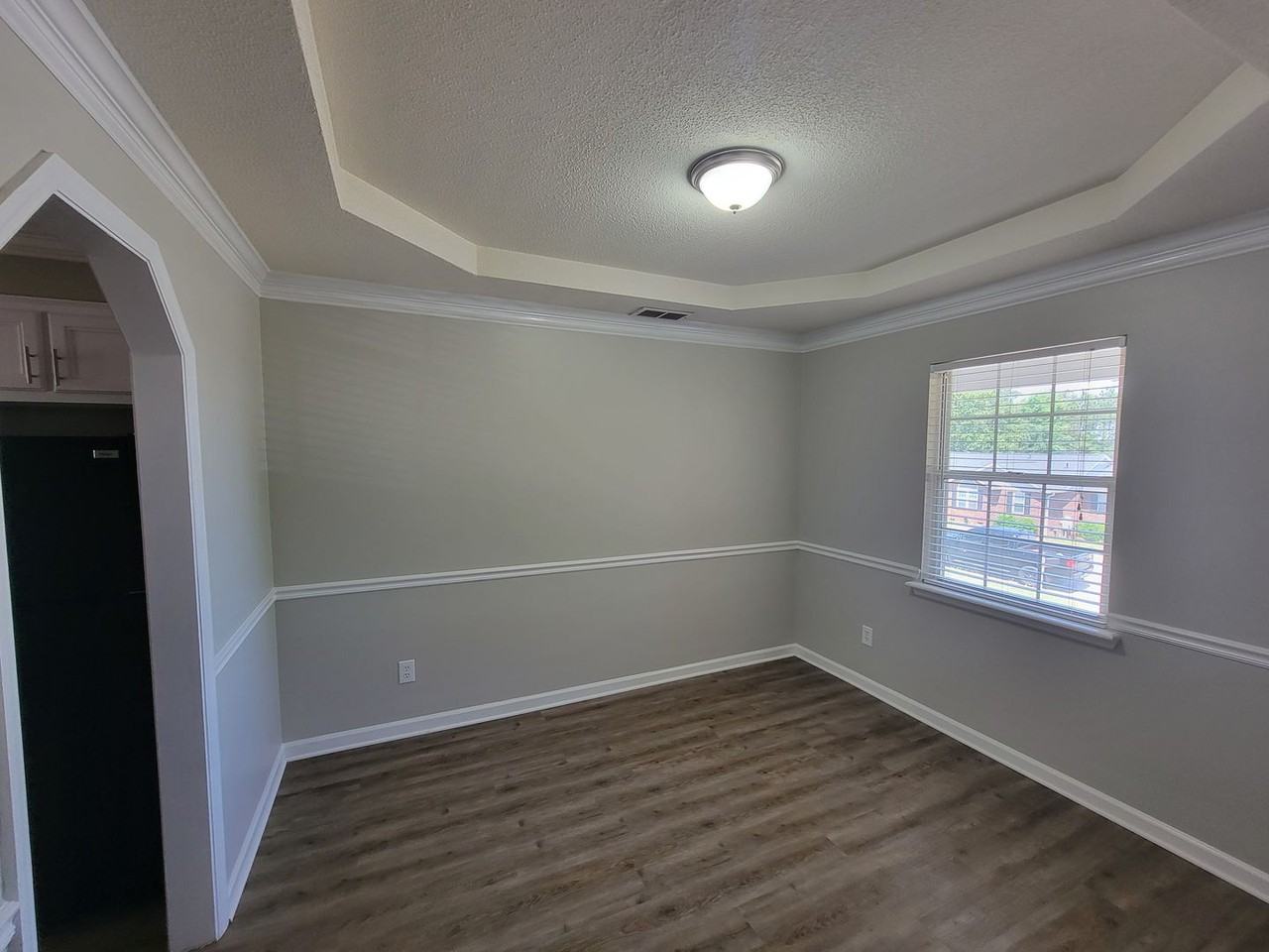1016 Durban Dr - Photo 4 of 18