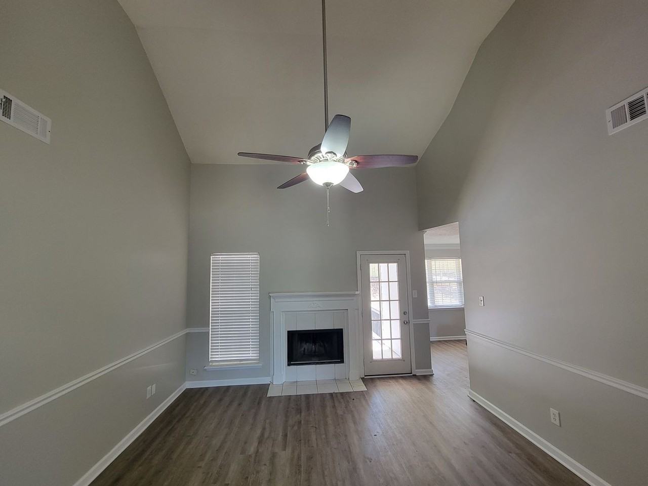 1016 Durban Dr - Photo 5 of 18