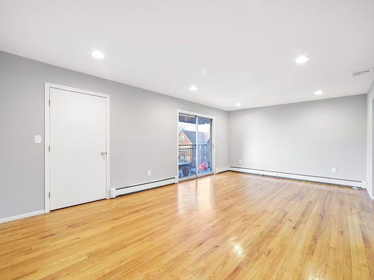 436 Washington Ave #B - Photo 6 of 21