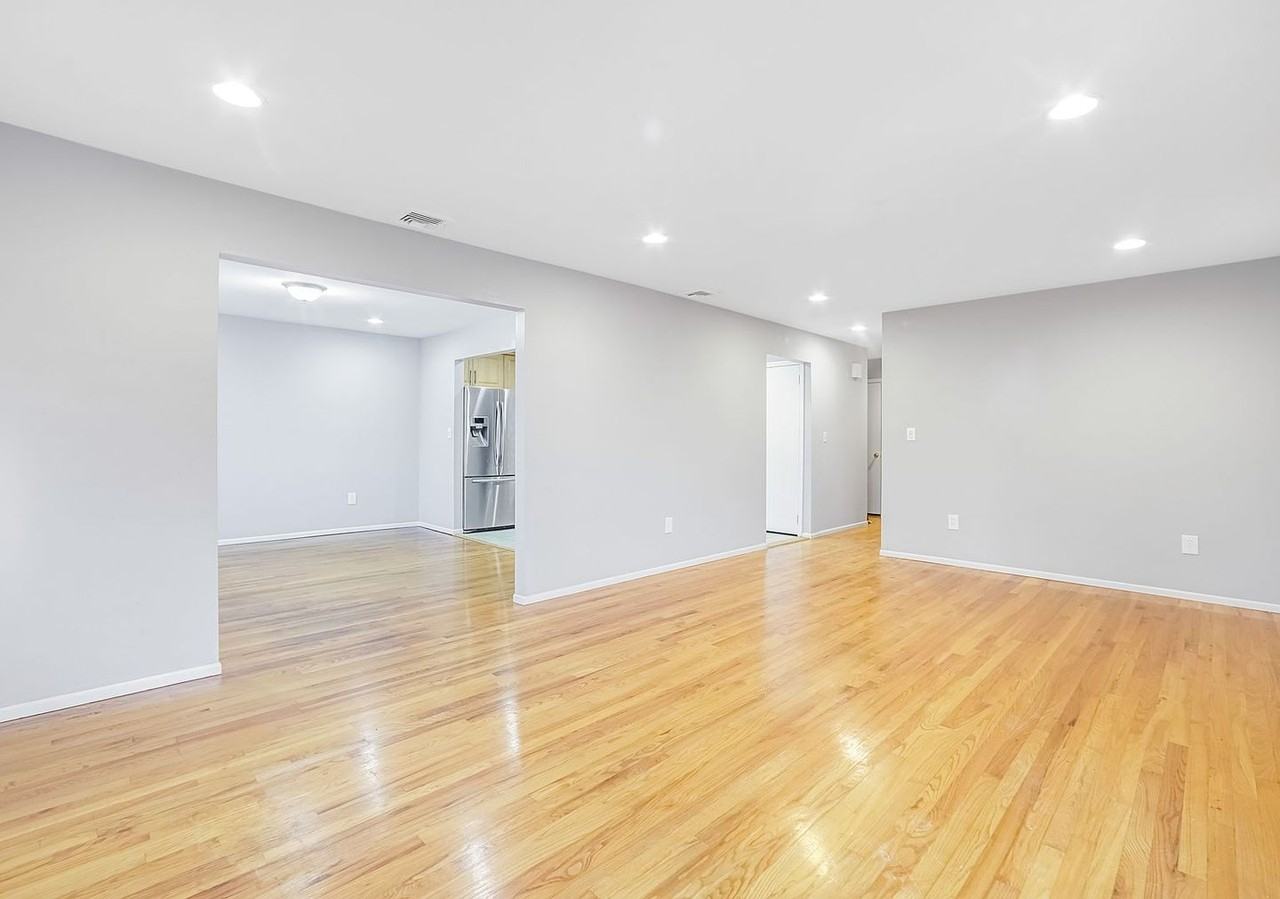 436 Washington Ave #B - Photo 7 of 21