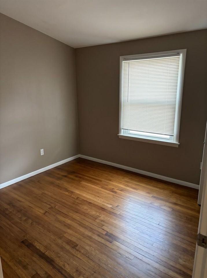 1568 Gowan Dr - Photo 7 of 14