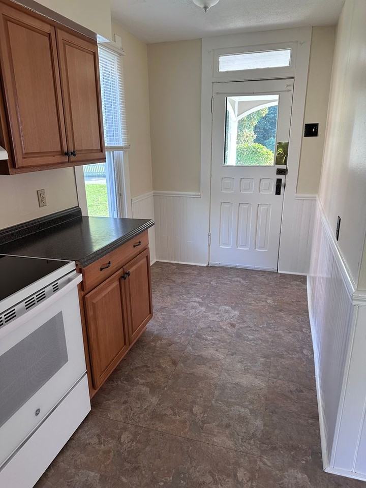 214 S Harrison Rd - Photo 5 of 17