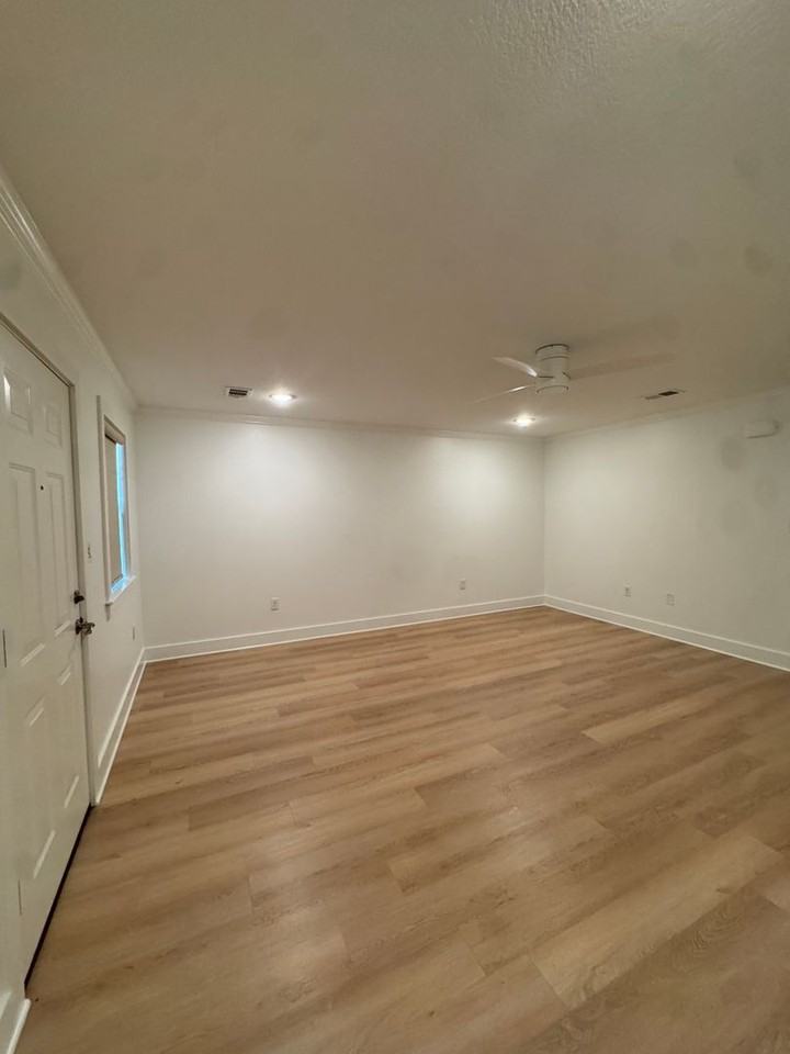 805 E Oak Ave #1 - Photo 7 of 13
