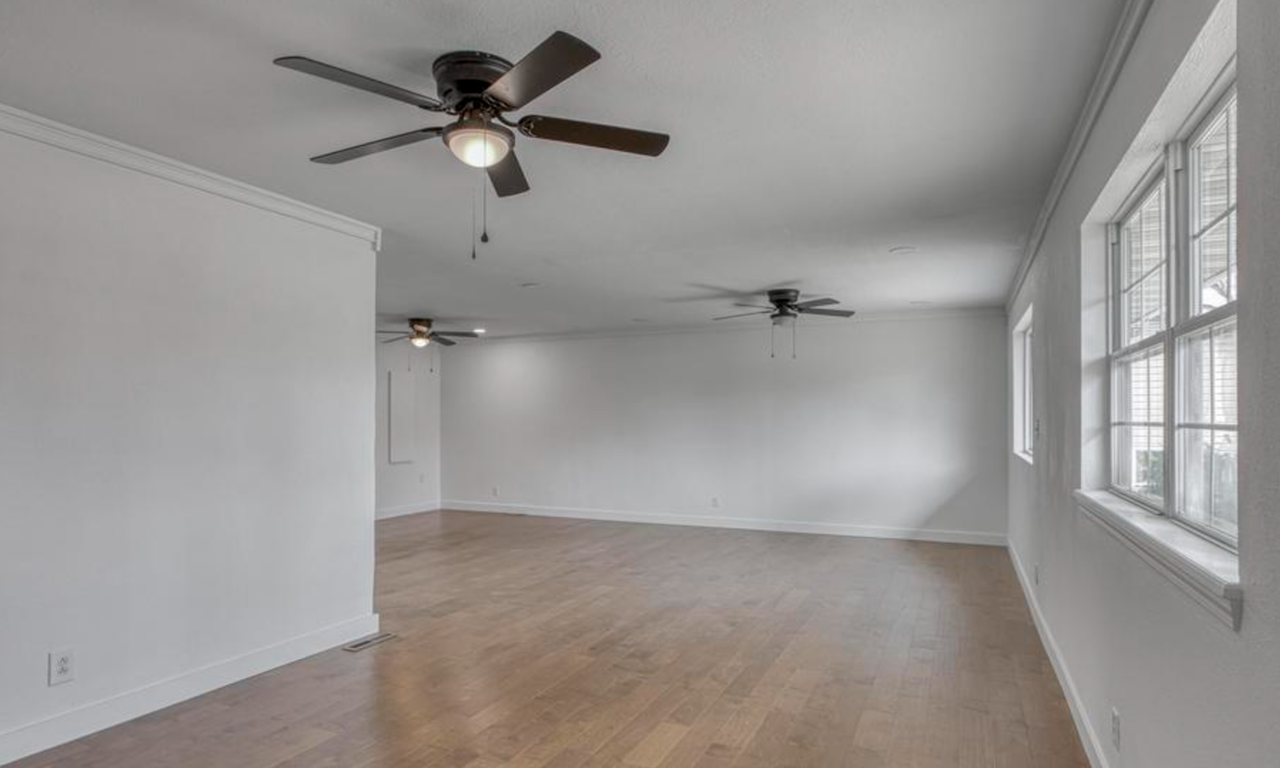 1628 Jefferson Cir - Photo 3 of 25