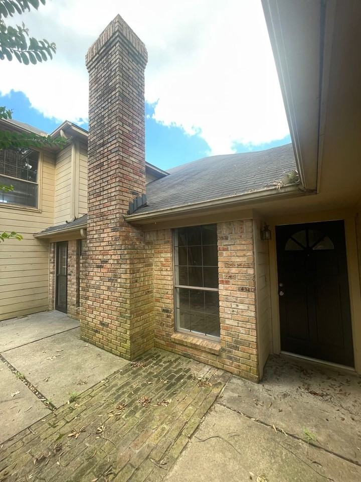 1206 Brandywine Dr - Photo 2 of 12