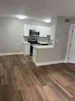 1640 N DIXIE HWYUnit 3 #3 - Photo 1 of 1