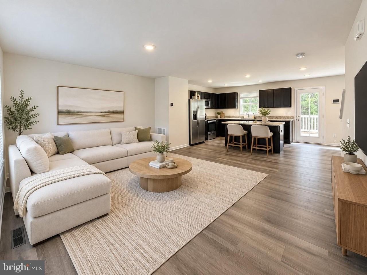 1806 Glenmere Rd - Photo 2 of 21