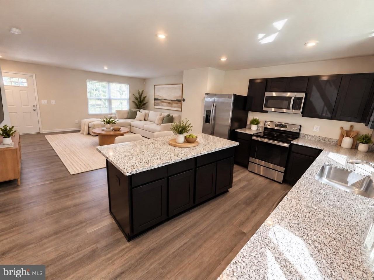 1806 Glenmere Rd - Photo 4 of 21