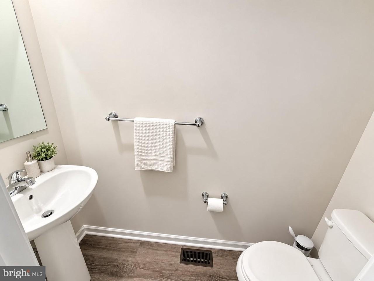 1806 Glenmere Rd - Photo 6 of 21