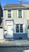 featured image of 542 N New St
