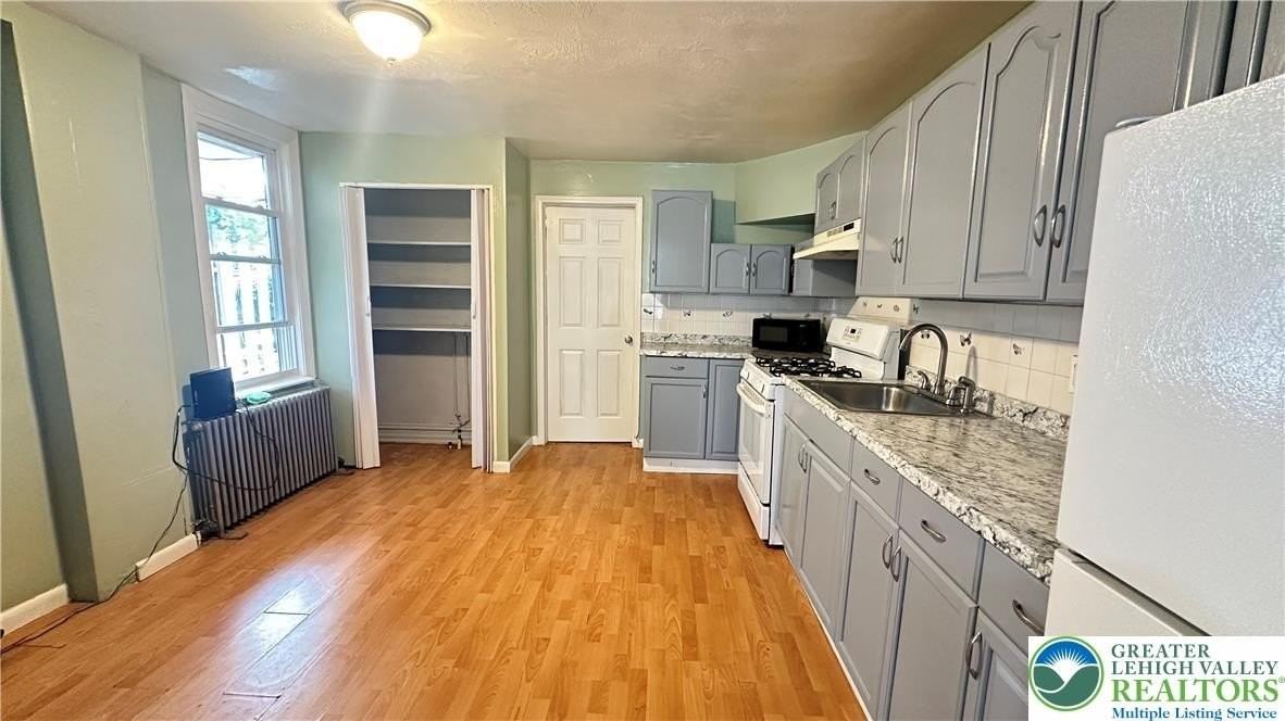 542 N New St - Photo 7 of 26