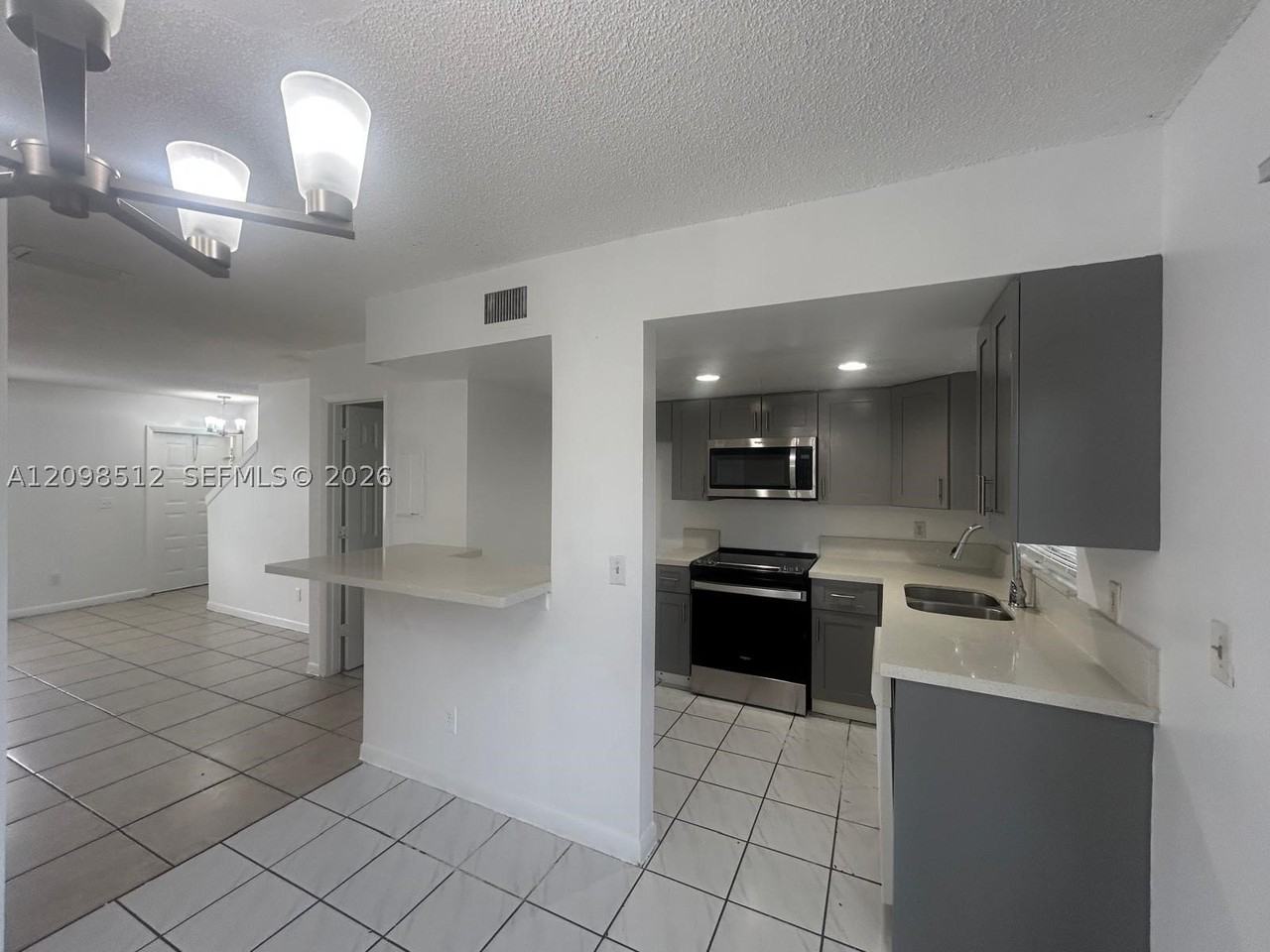 7833 Nw 44th Ct #7833 - Photo 4 of 13