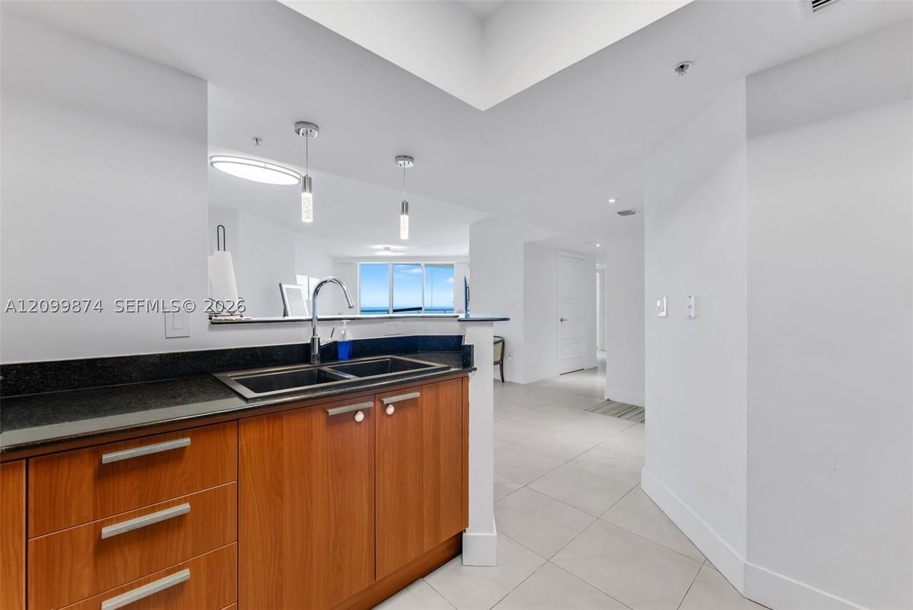 16699 Collins Ave #2904 - Photo 6 of 20