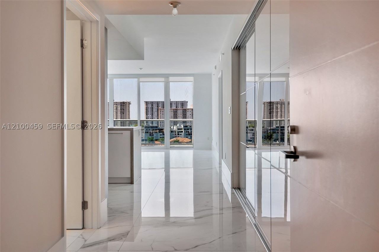 400 Sunny Isles Blvd #917 - Photo 2 of 50