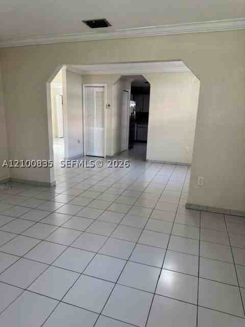 3230 Sw 27th St #3232 - Photo 5 of 10