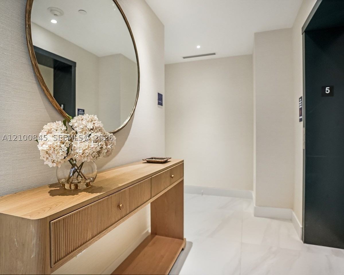 407 N Riverside Dr #504 - Photo 2 of 50