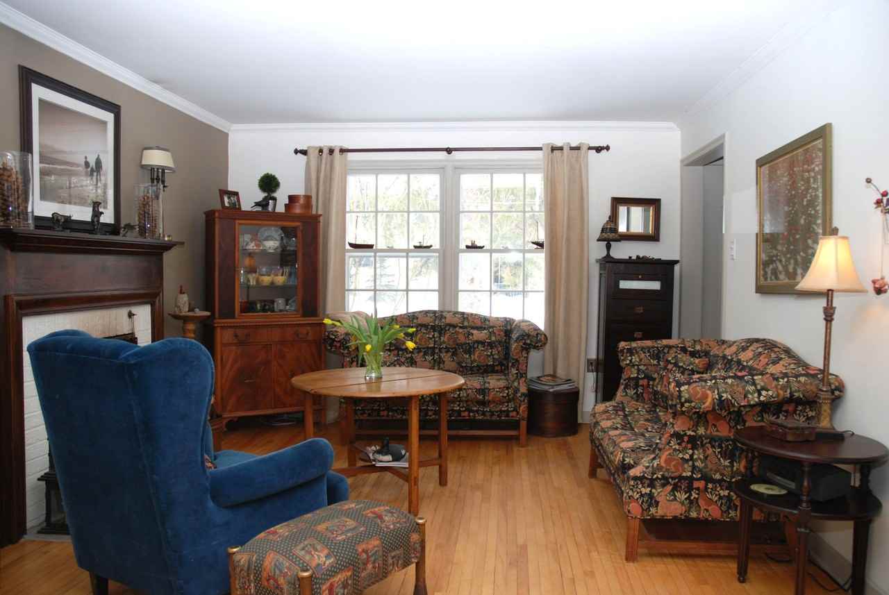 3 Bedford Crescent - Photo 4 of 7