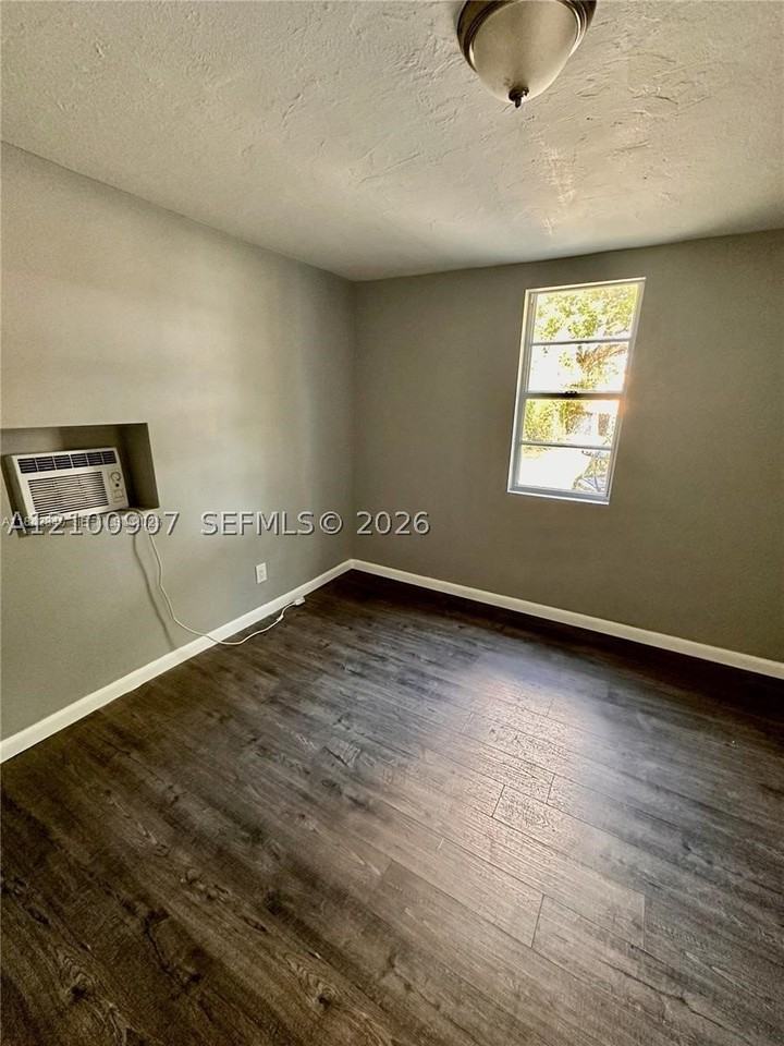 6326 Nw 4th Ave #2 - Photo 5 of 7