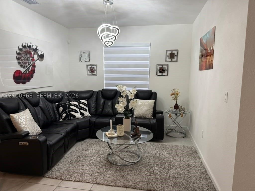 11908 Sw 238th Ter - Photo 4 of 50