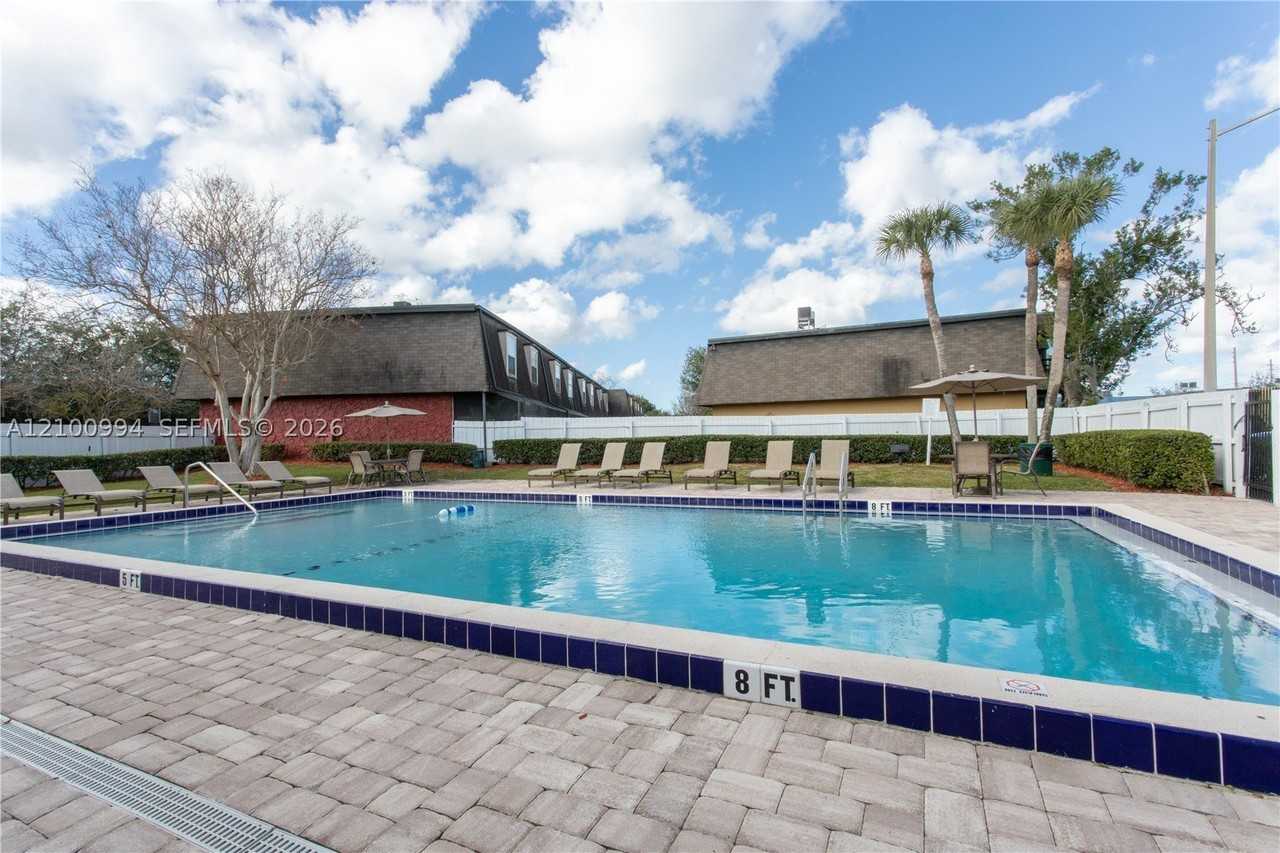 1919 S Semoran Blvd #B - Photo 6 of 14