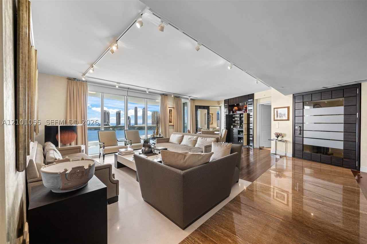 6000 Island Blvd #1703 - Photo 2 of 47