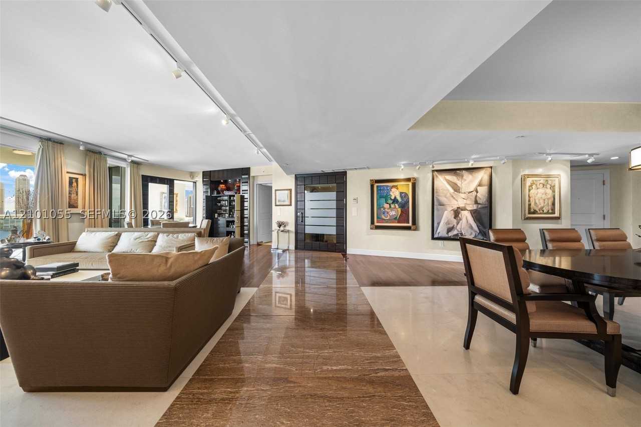 6000 Island Blvd #1703 - Photo 3 of 47
