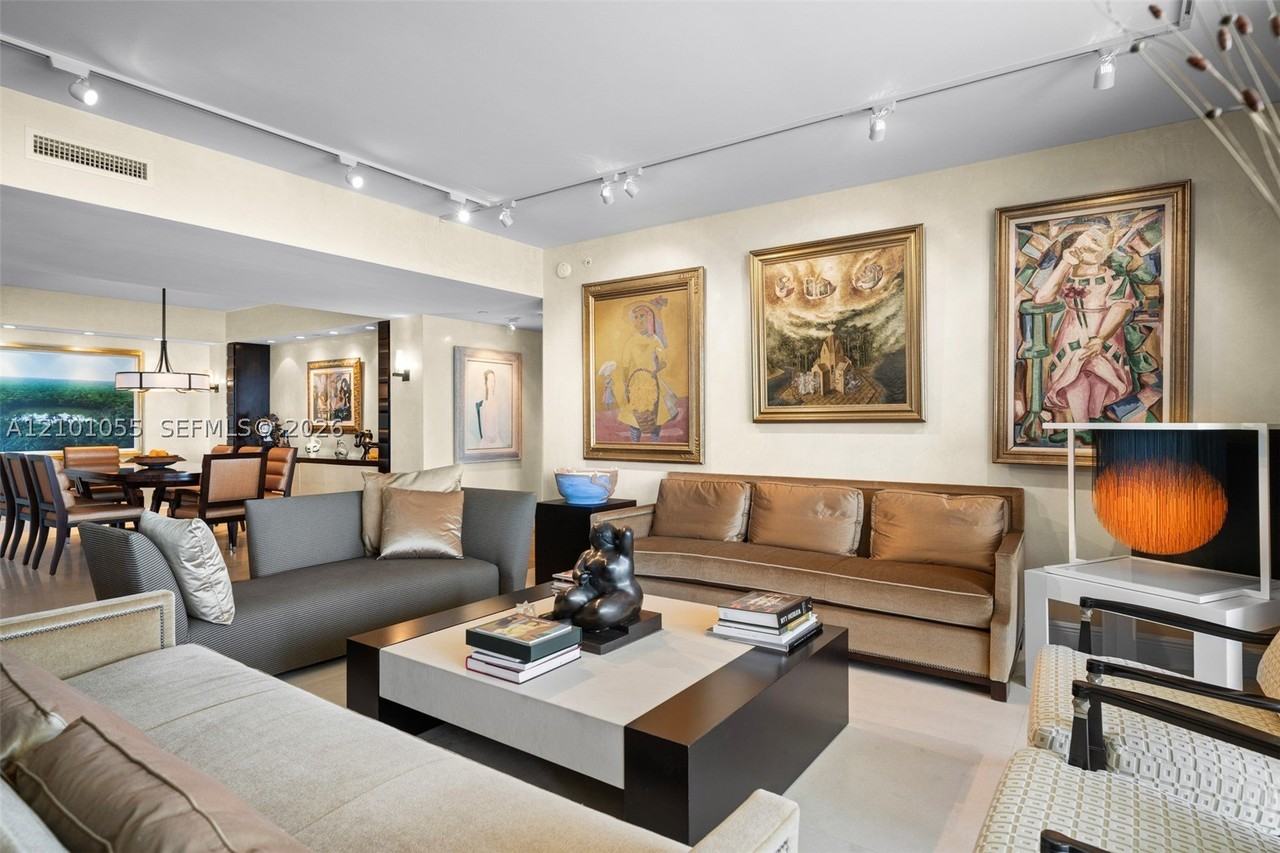 6000 Island Blvd #1703 - Photo 4 of 47