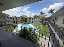 featured image of 3901 Sw 112th Ave #40