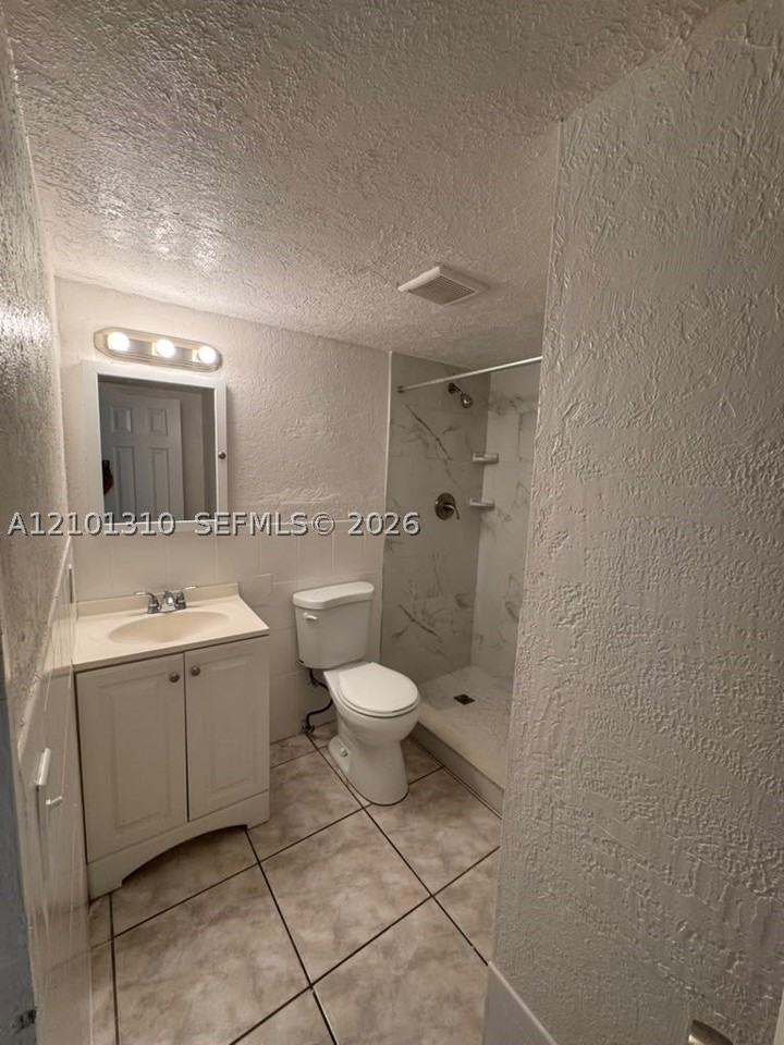 3353 Davie Blvd #307 - Photo 6 of 19