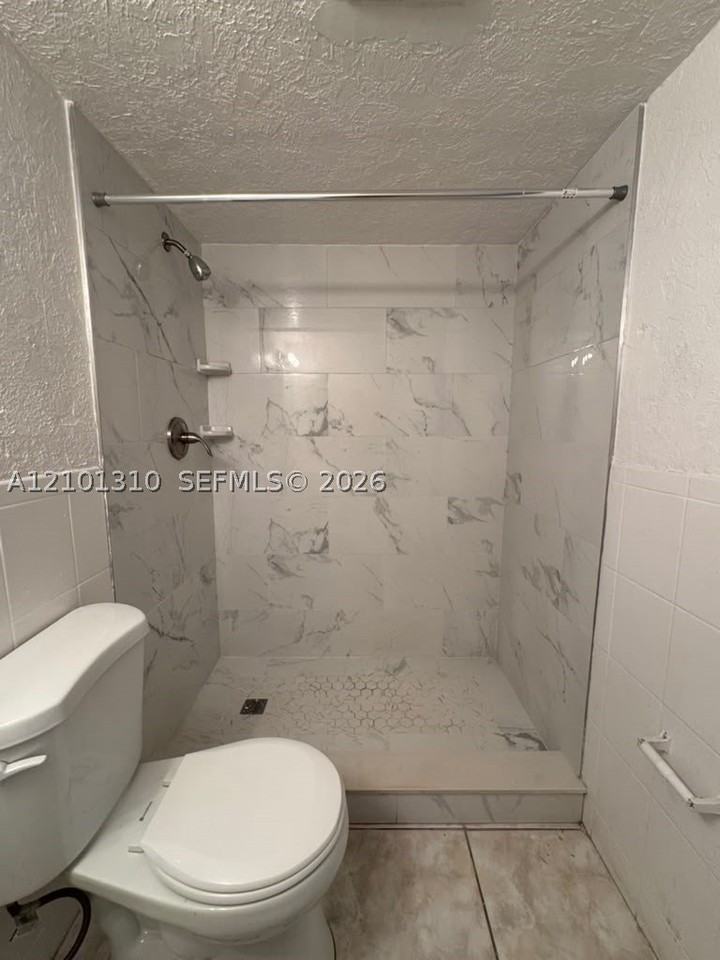 3353 Davie Blvd #307 - Photo 7 of 19