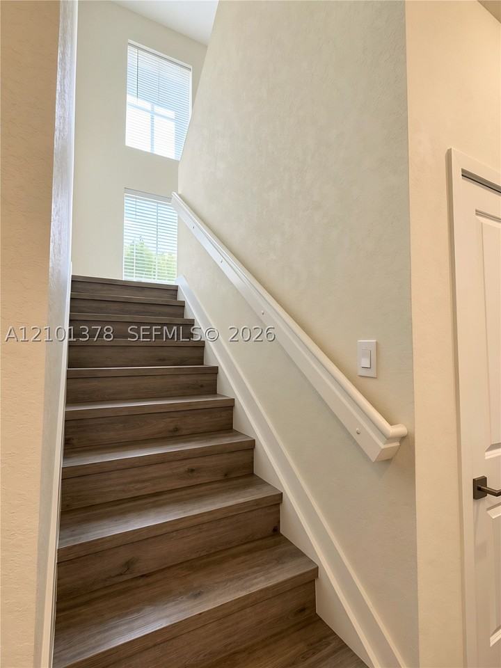831 Se 16th Ct - Photo 7 of 15
