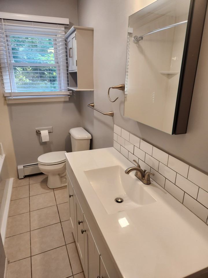 14358 Leonard Rd #1 - Photo 7 of 11
